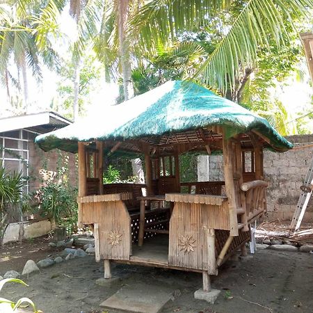 Happy Ripples Beach Resort Mabilao Esterno foto