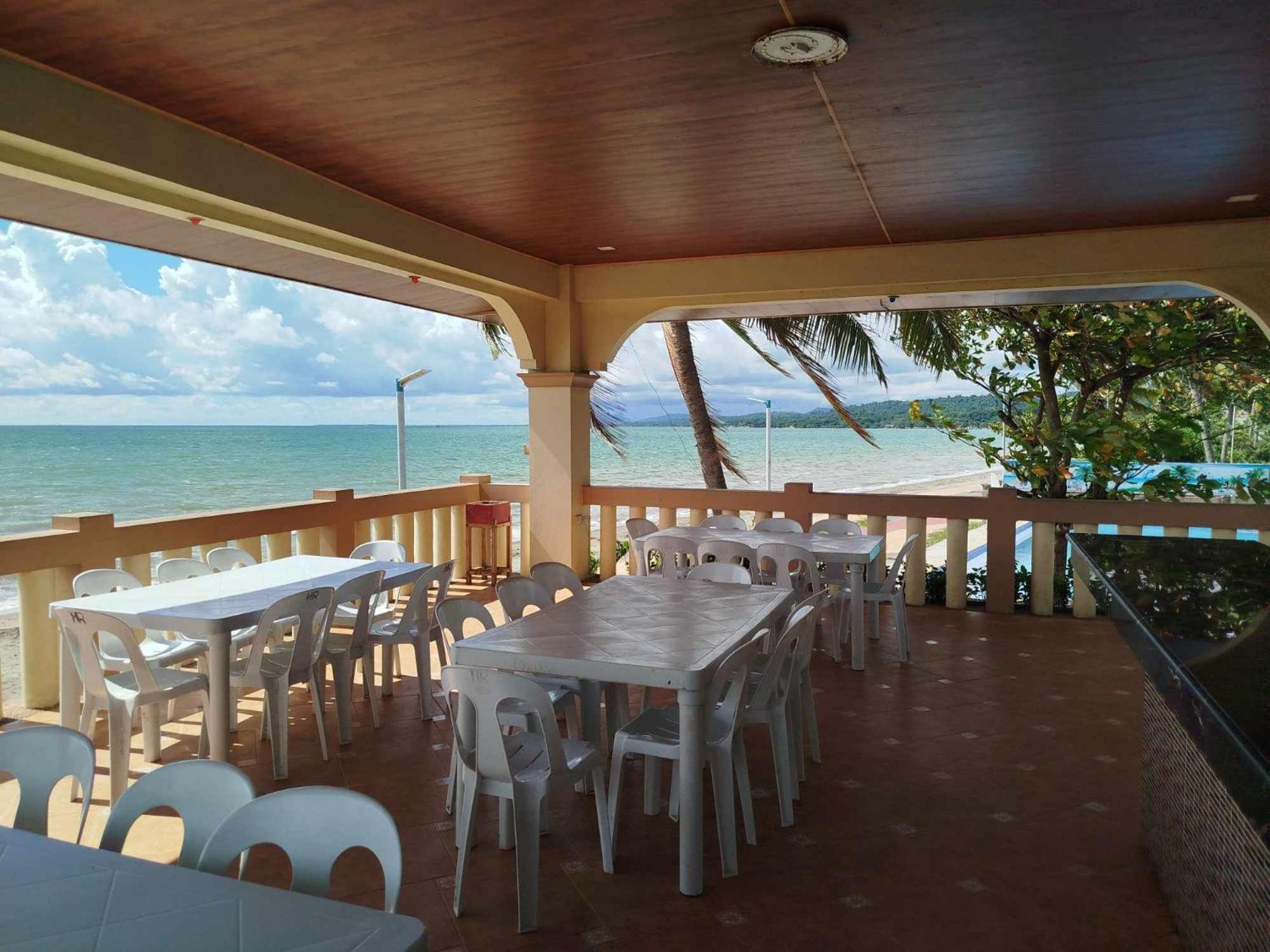 Happy Ripples Beach Resort Mabilao Esterno foto