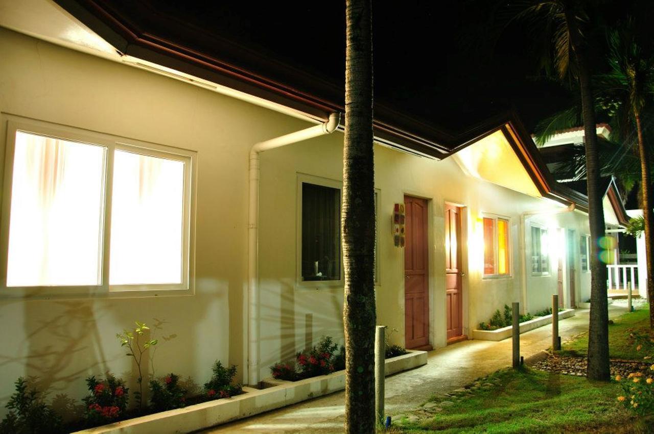 Happy Ripples Beach Resort Mabilao Esterno foto