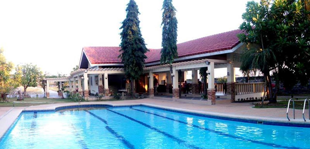Happy Ripples Beach Resort Mabilao Esterno foto