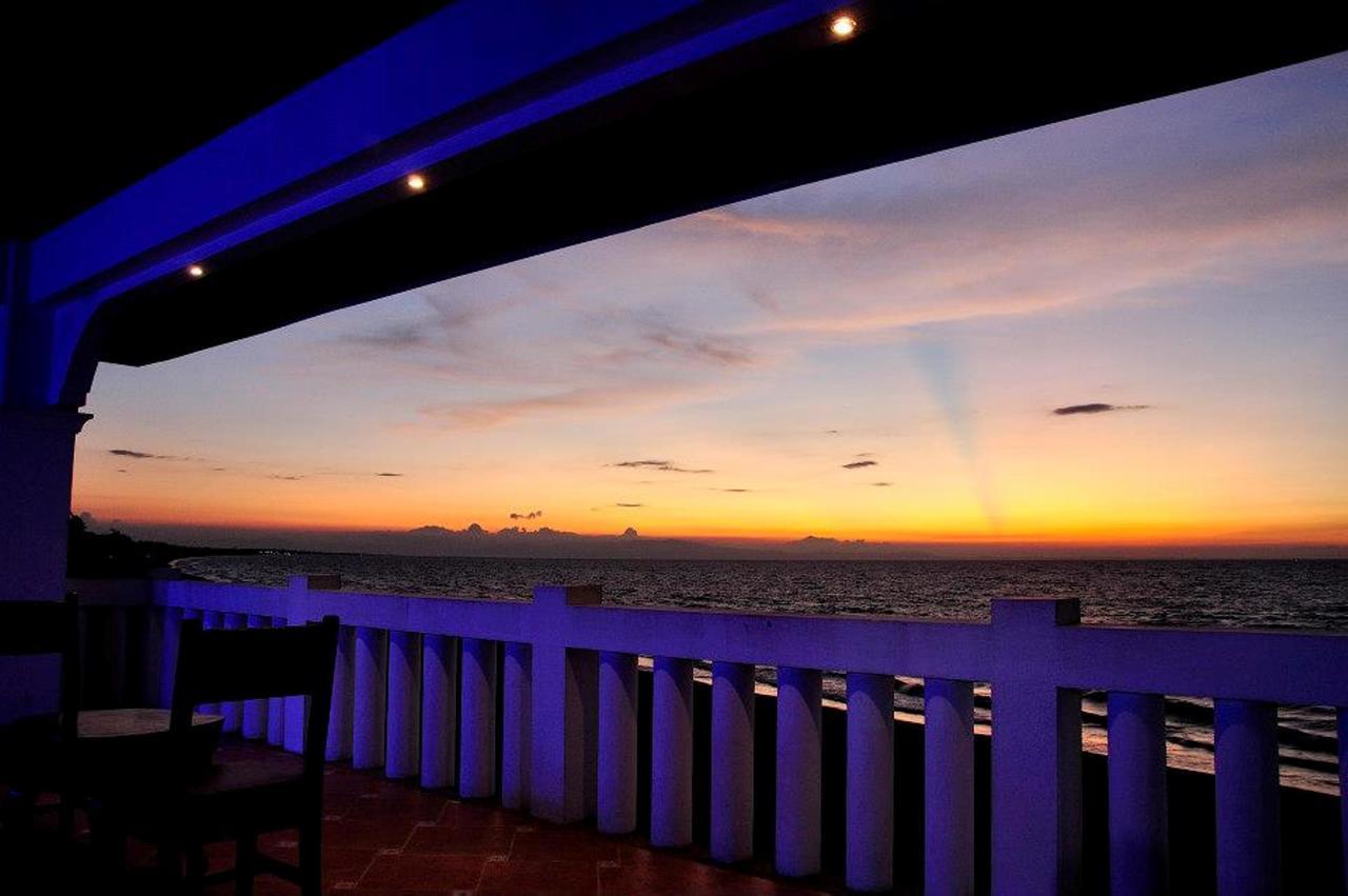 Happy Ripples Beach Resort Mabilao Esterno foto
