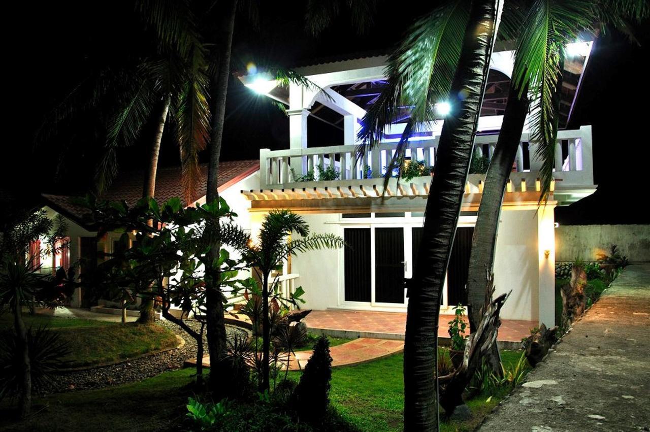 Happy Ripples Beach Resort Mabilao Esterno foto