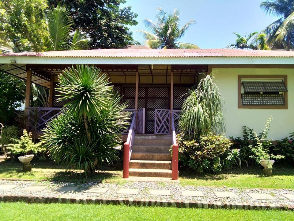 Happy Ripples Beach Resort Mabilao Esterno foto