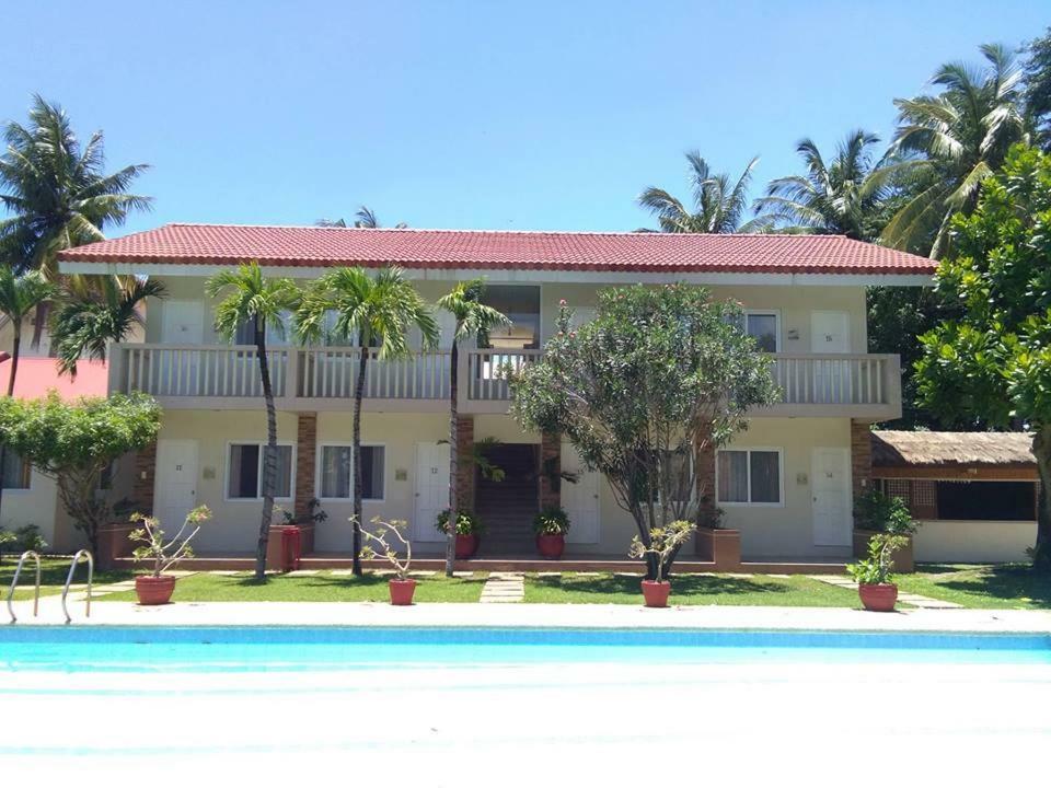 Happy Ripples Beach Resort Mabilao Esterno foto